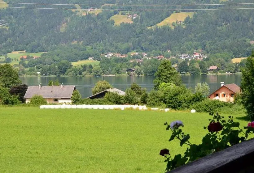 Standard Kolmen Hengen Huone, Pension Strauß