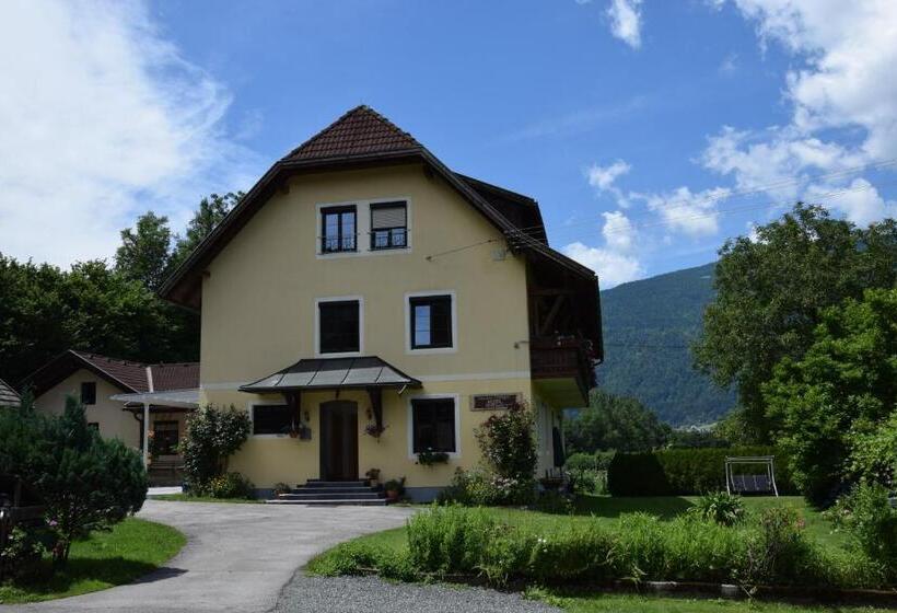 شقة بغرفة نوم واحدة, Pension Strauß