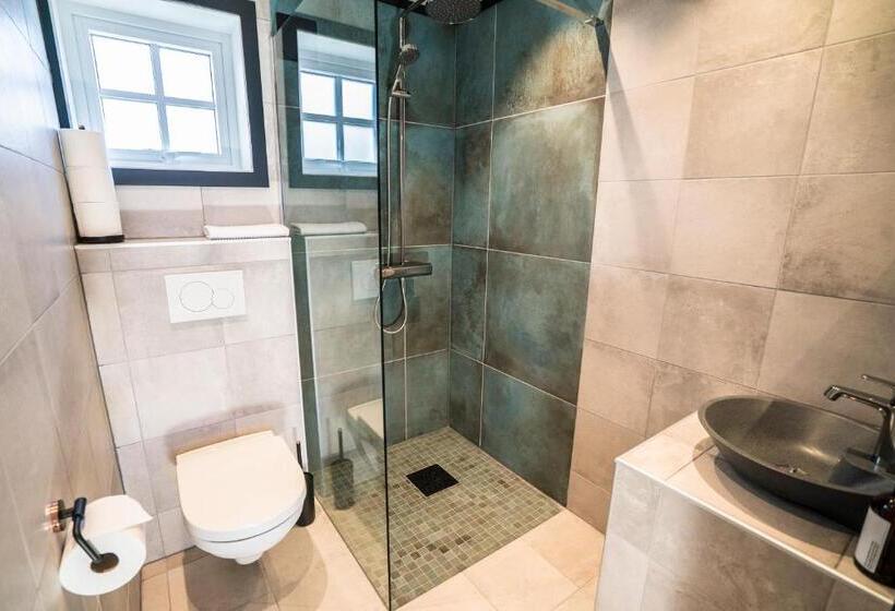 带2个卧室带海景的公寓, Tobiasbrygga