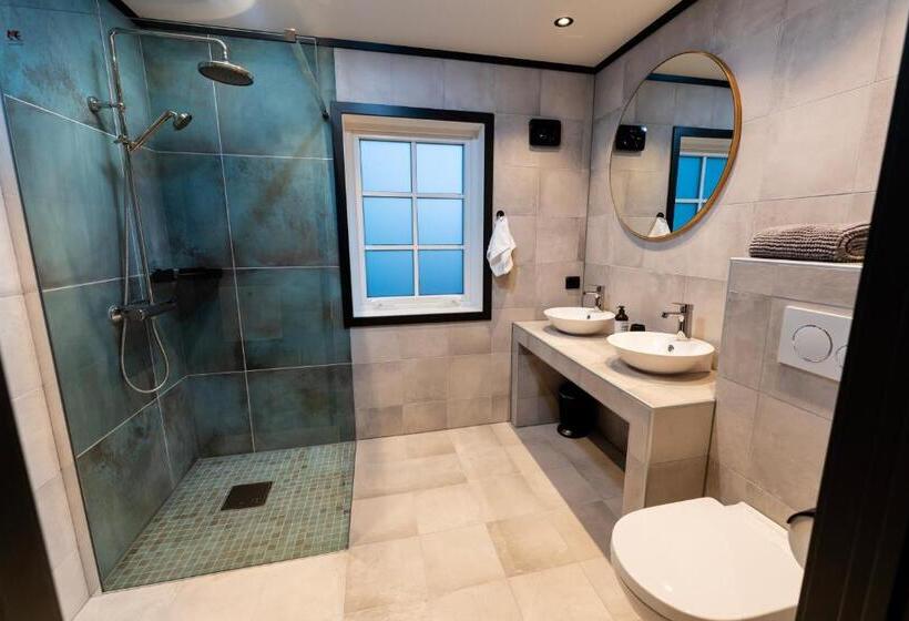2 Bedroom Deluxe Apartment Sea View, Tobiasbrygga