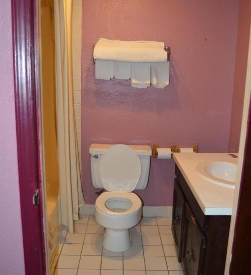 スタンダードルーム, Budget Inn Richlands Claypool Hill