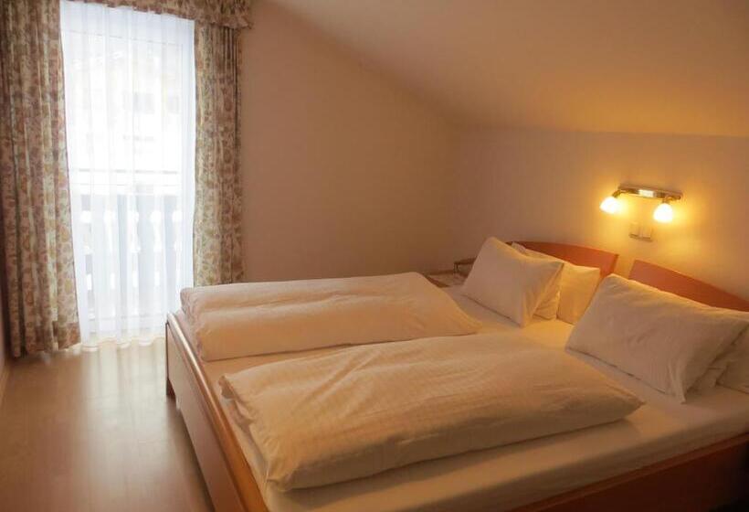 חדר סטנדרט עם מרפסת, Garni Haus Jagerwirt