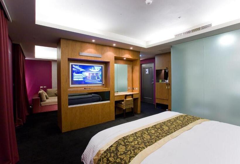 اتاق لوکس, H.m.