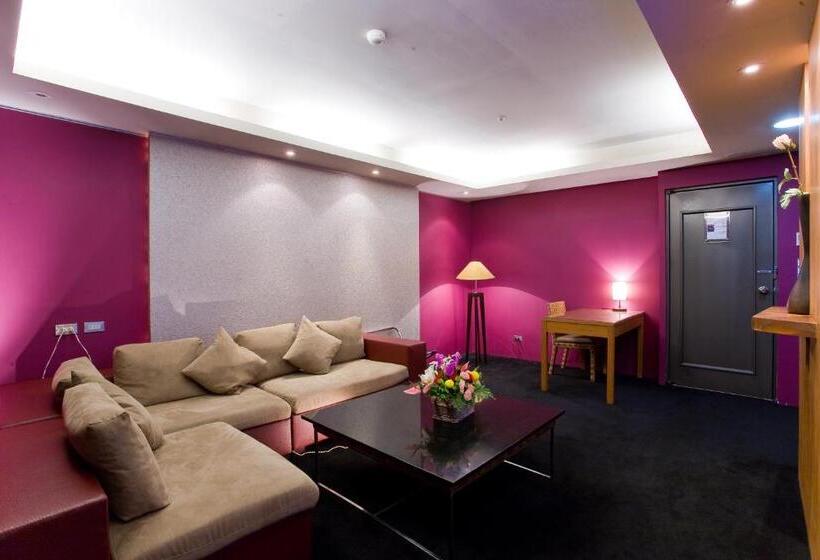 اتاق لوکس, H.m.