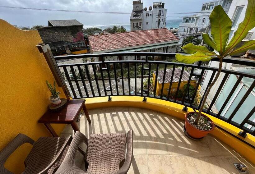 اتاق استاندارد چهار تخته با چشم‌انداز دریا, Xing Yu Inn