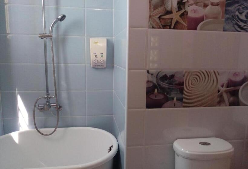 اتاق استاندارد چهار تخته با چشم‌انداز دریا, Xing Yu Inn