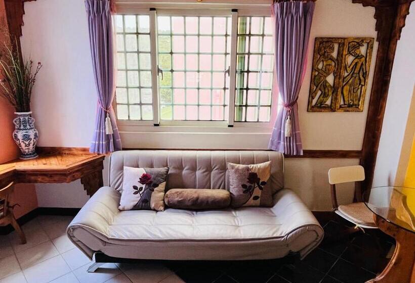 اتاق سوپریور با چشم‌انداز, Xing Yu Inn