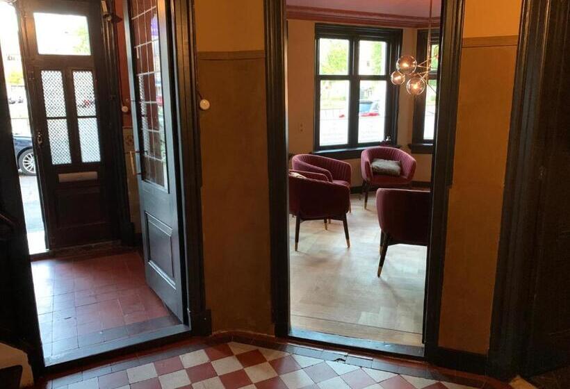 דירה בת חדר שינה 1 עם מרפסת, Stadslogement Westersingel