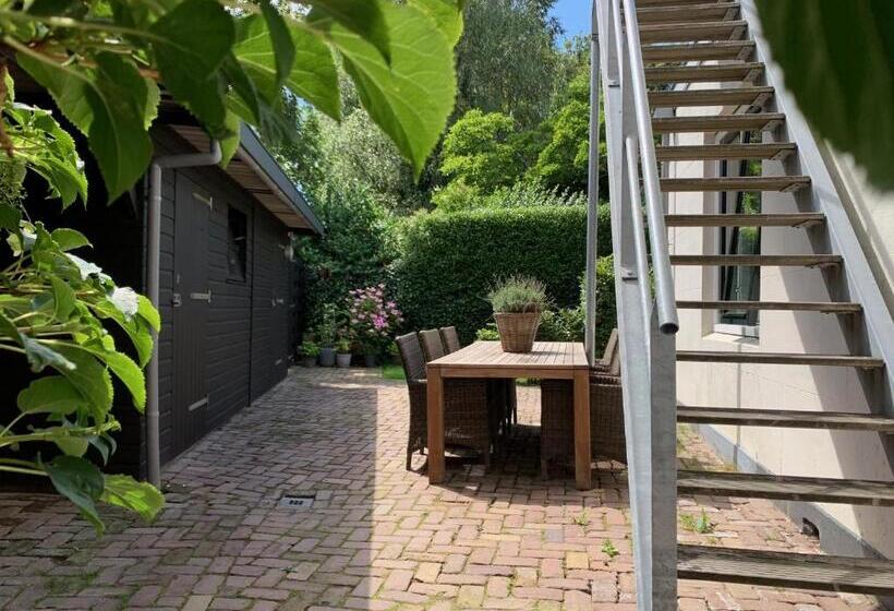 דירה בת חדר שינה 1 עם מרפסת, Stadslogement Westersingel