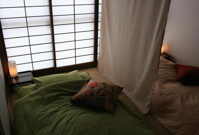 家庭房间共用浴室, 88 House Hiroshima