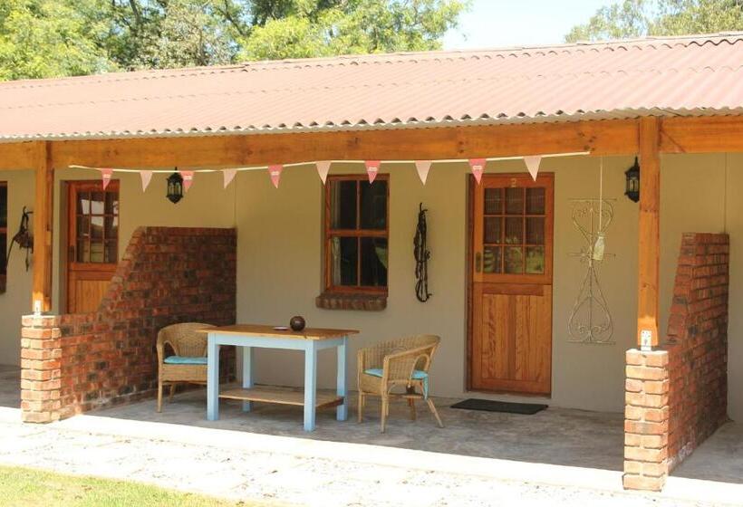 اتاق استاندارد سه نفره, Lentelus Guesthouse