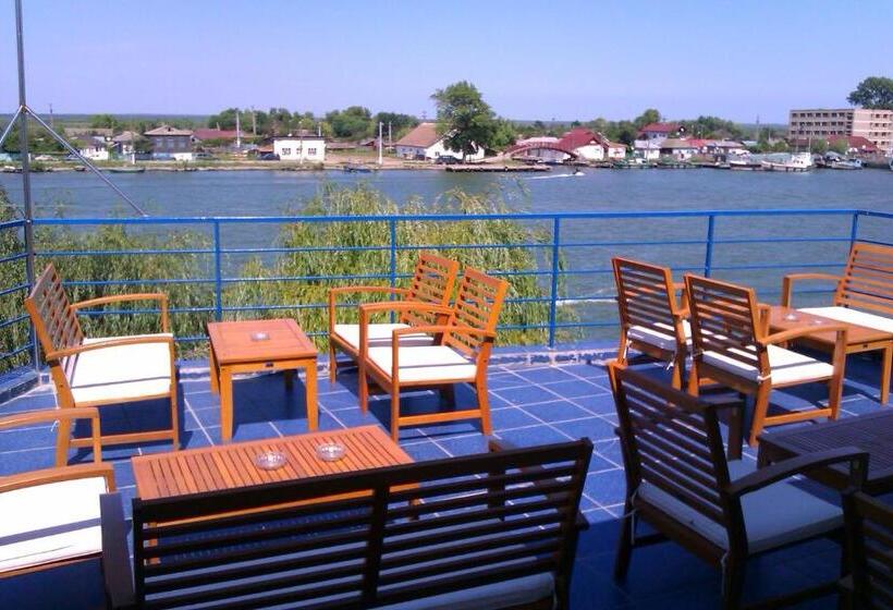 اتاق استاندارد با بالکن, Marina House