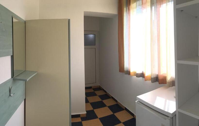 Номер Стандарт с Террасой, Eleonor Guest House