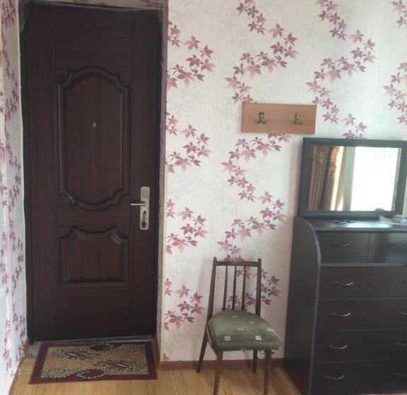 اتاق استاندارد با بالکن, Giorgi's Homestay