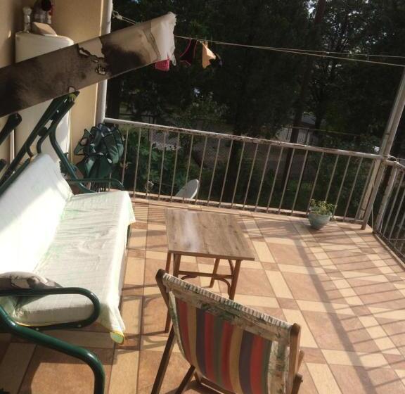 اتاق استاندارد, Giorgi's Homestay