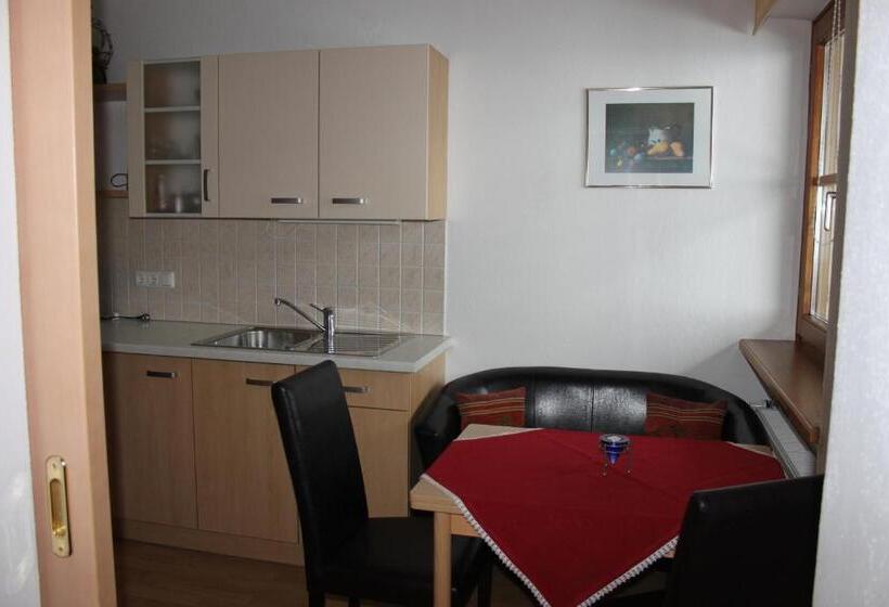 شقة غرفة نوم واحدة مزودة بشُرفة, Gästehaus Trude Waltl