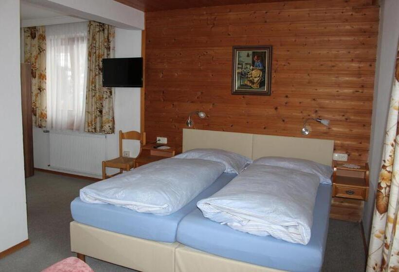 דירת שני חדרים עם מרפת, Gästehaus Trude Waltl