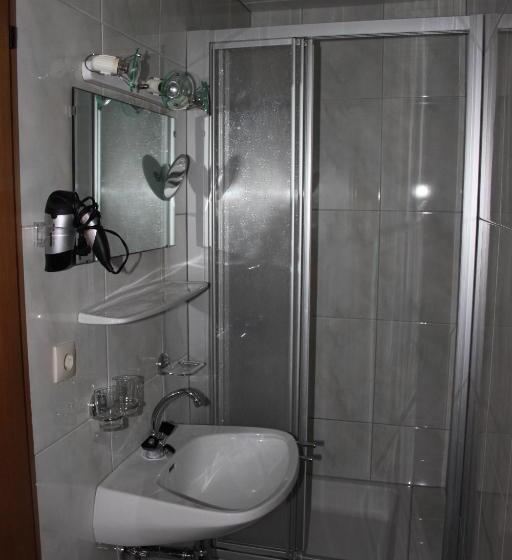 Apartamento 2 Quartos com Terraço, Gästehaus Trude Waltl