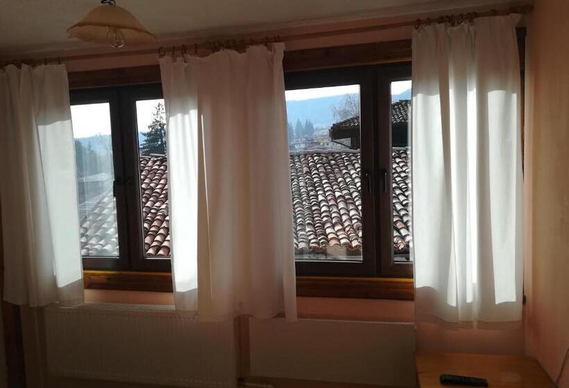 标准间带阳台, Guest House Terziiski