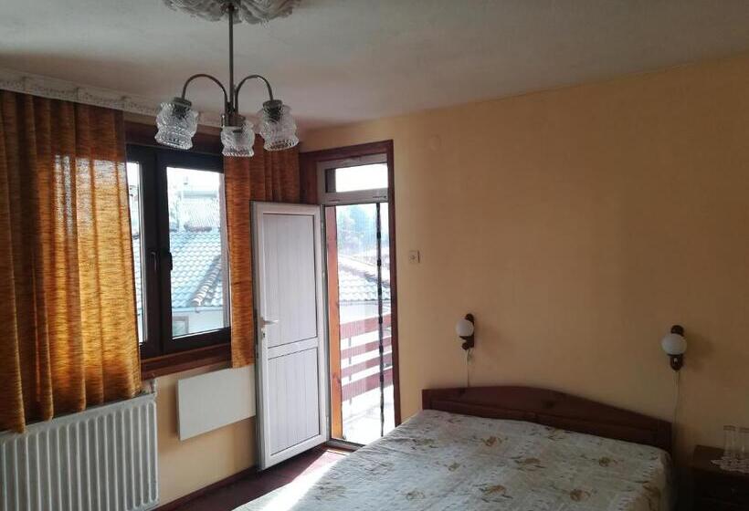 标准间带阳台, Guest House Terziiski