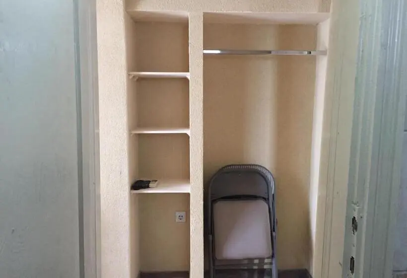 اتاق اکونومی, Guesthouse Liamra