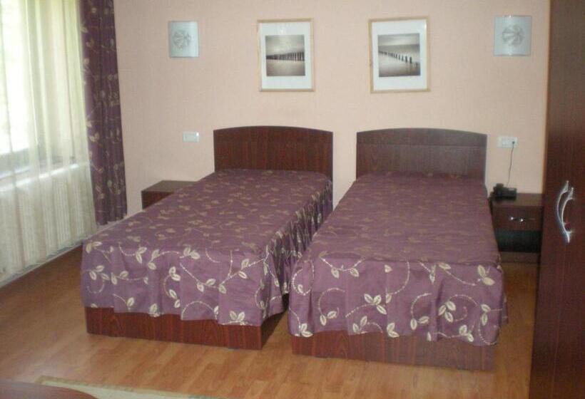 غرفة قياسية, Vila Montana