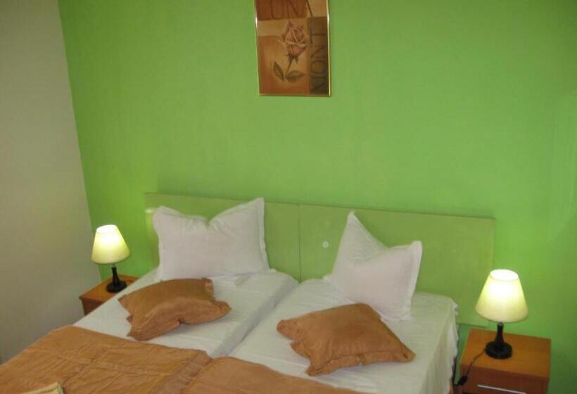 标准间, Pensiunea Turistica Visconti