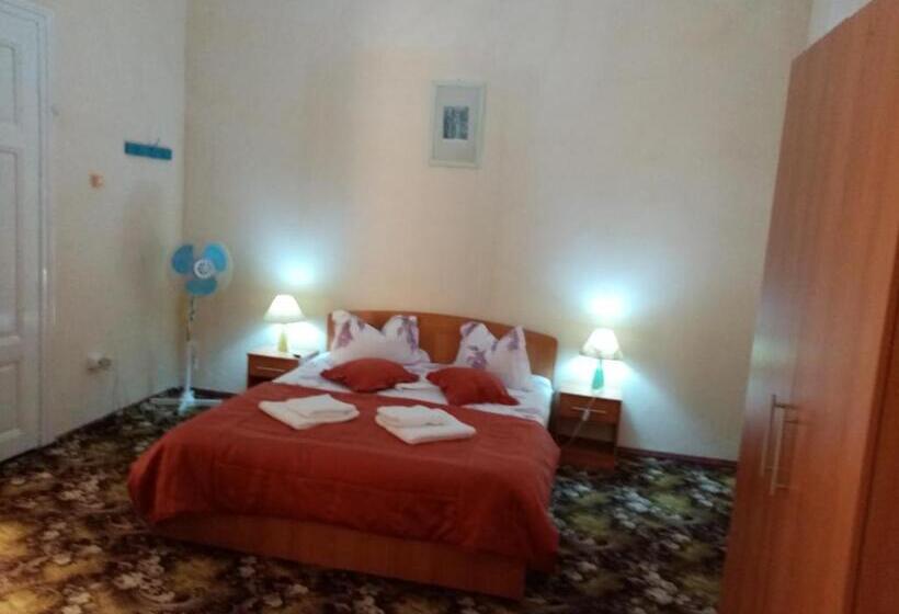 标准间, Pensiunea Turistica Visconti