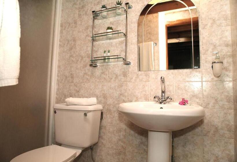 סטודיו משפחתי, Agrovino Lofou