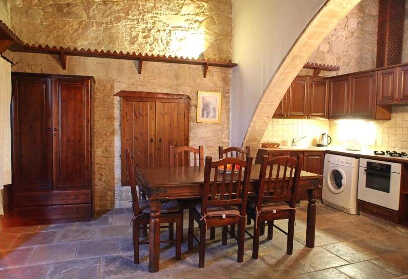 חדר סופריור, Agrovino Lofou