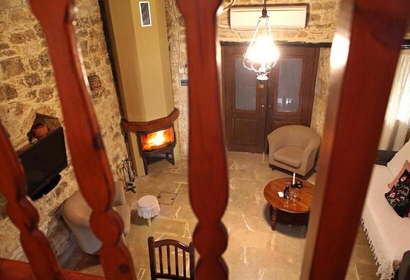 סטודיו משפחתי, Agrovino Lofou