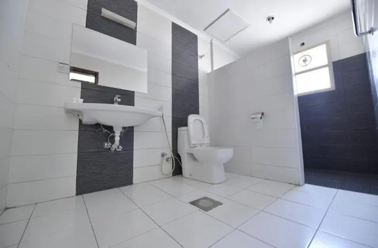 استودیوی استاندارد, Noble Rose Apartment