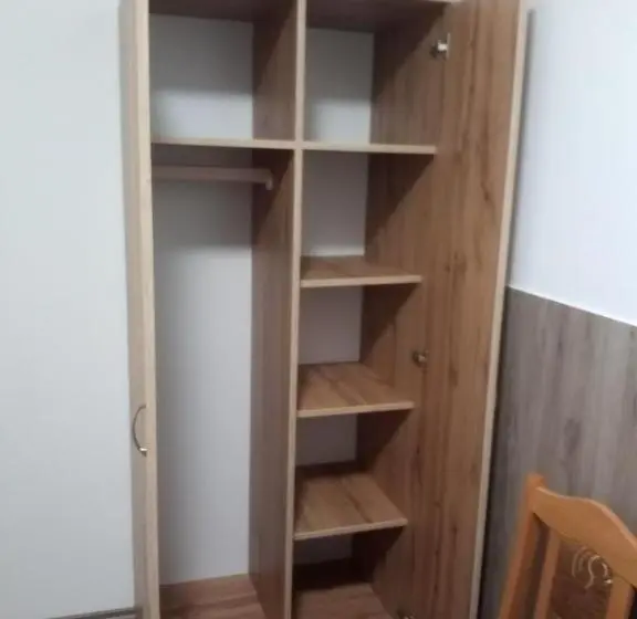 バス共有のスタンダードルーム, Budai Vám Apartmanház