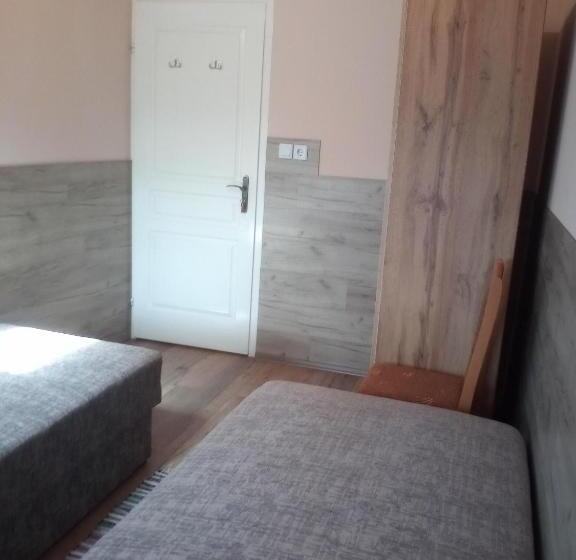 带共用浴室的标准房间, Budai Vám Apartmanház