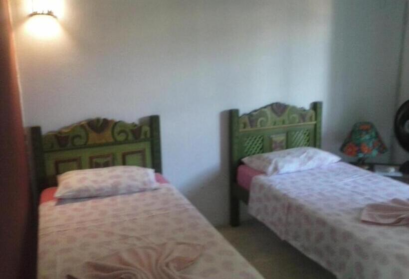 غرفة قياسية رباعية, Pousada Casa Da Praia Itaúnas