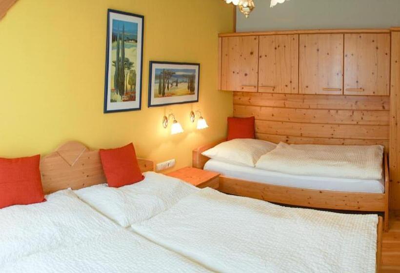 شقة غرفة واحدة, Pension & Reitstall Inghofer