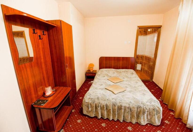 اتاق استاندارد, Pensiunea Crystal