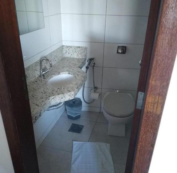 חדר סטנדרט לשלושה, Ravenna