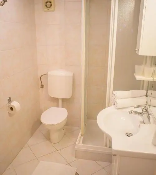 آپارتمان 1 خوابه با چشم‌انداز باغ, Apartments And Rooms Villa Vive