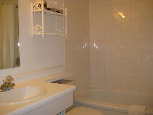 חדר סופריור, Canterbury Inn