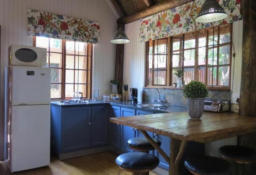 סוויטה, Ciara Guesthouse