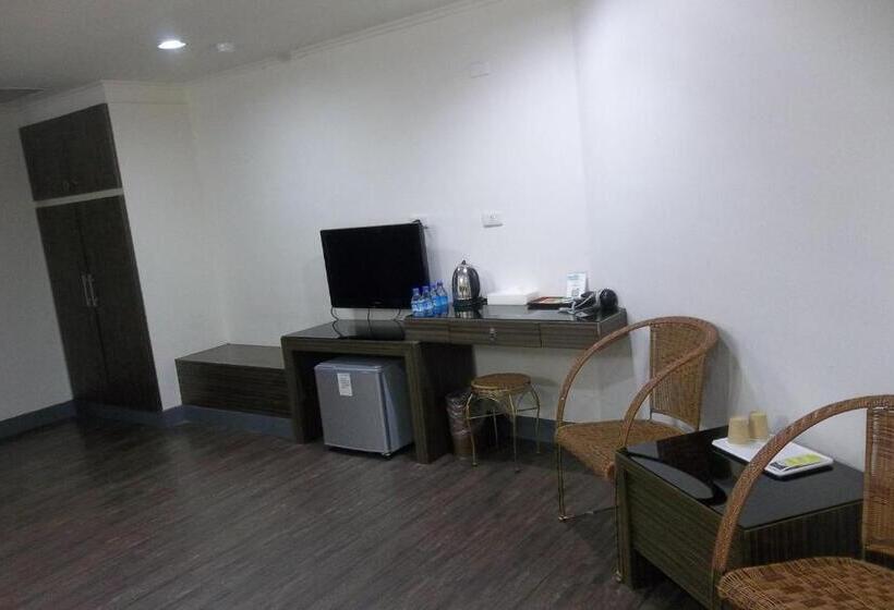 اتاق استاندارد چهار تخته, Toong Mao Resorts &