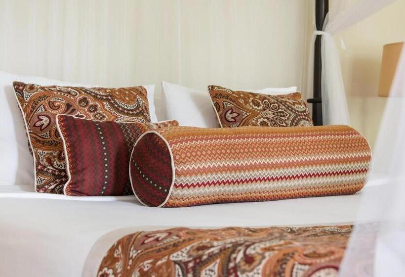 Люкс, Ashburnham Tea Estate