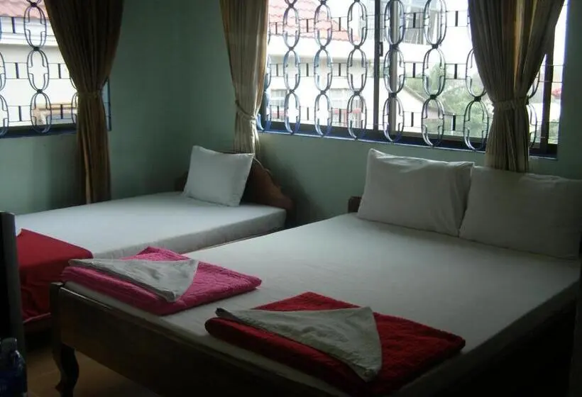 スタンダードトリプルルーム, Bun Kao Guesthouse