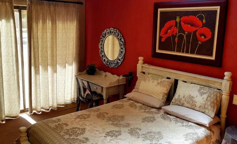 سوئیت کلاسیک, Butlers Crown