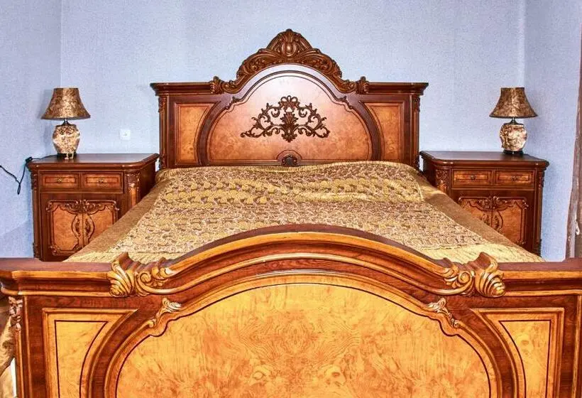 اتاق استاندارد با سرویس بهداشتی مشترک, Guest House Svetlana