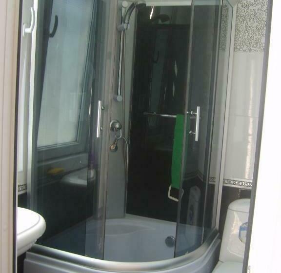 اتاق استاندارد با سرویس بهداشتی مشترک, Guest House Svetlana