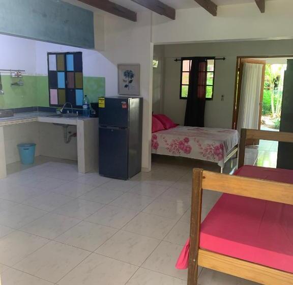 اتاق استاندارد سه نفره, Hostal Casaluna San Andres