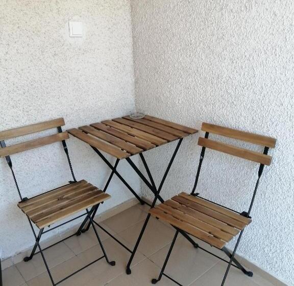 חדר סטנדרט לארבעה נוף לים, Ianakiev Guest House