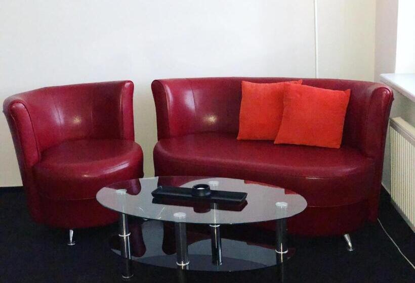 اتاق راحتی, Penzion Dmz